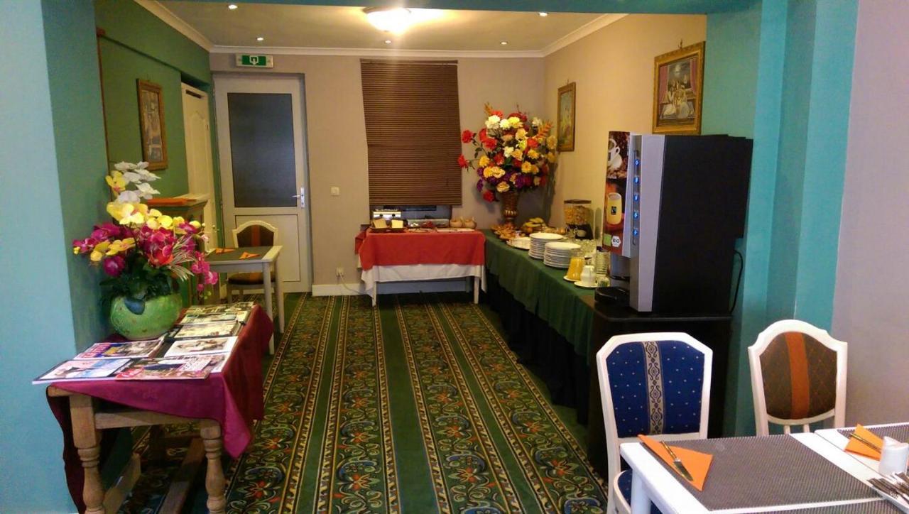 Hotel L'auberge Du Souverain Auderghem Extérieur photo